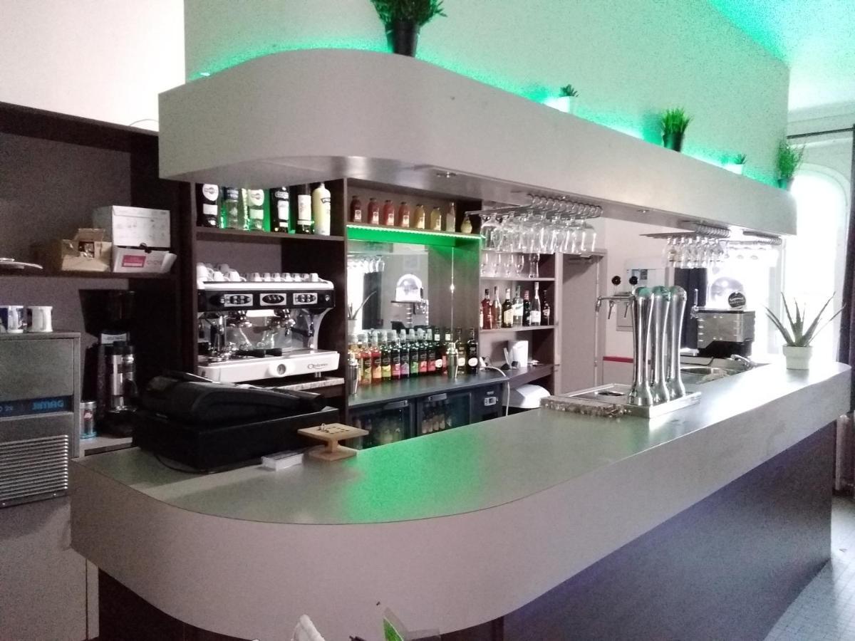 L'Entracte Hotel Saint-Paul-du-Bois Kültér fotó