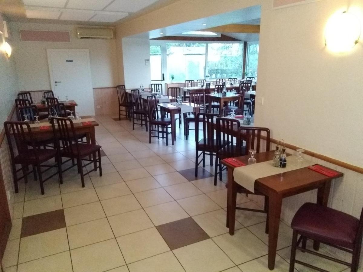 L'Entracte Hotel Saint-Paul-du-Bois Kültér fotó